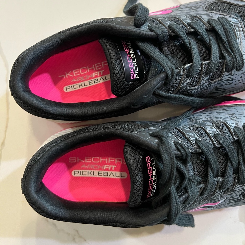 Women’s Skechers Viper Court Pickleball Shoes Size 9